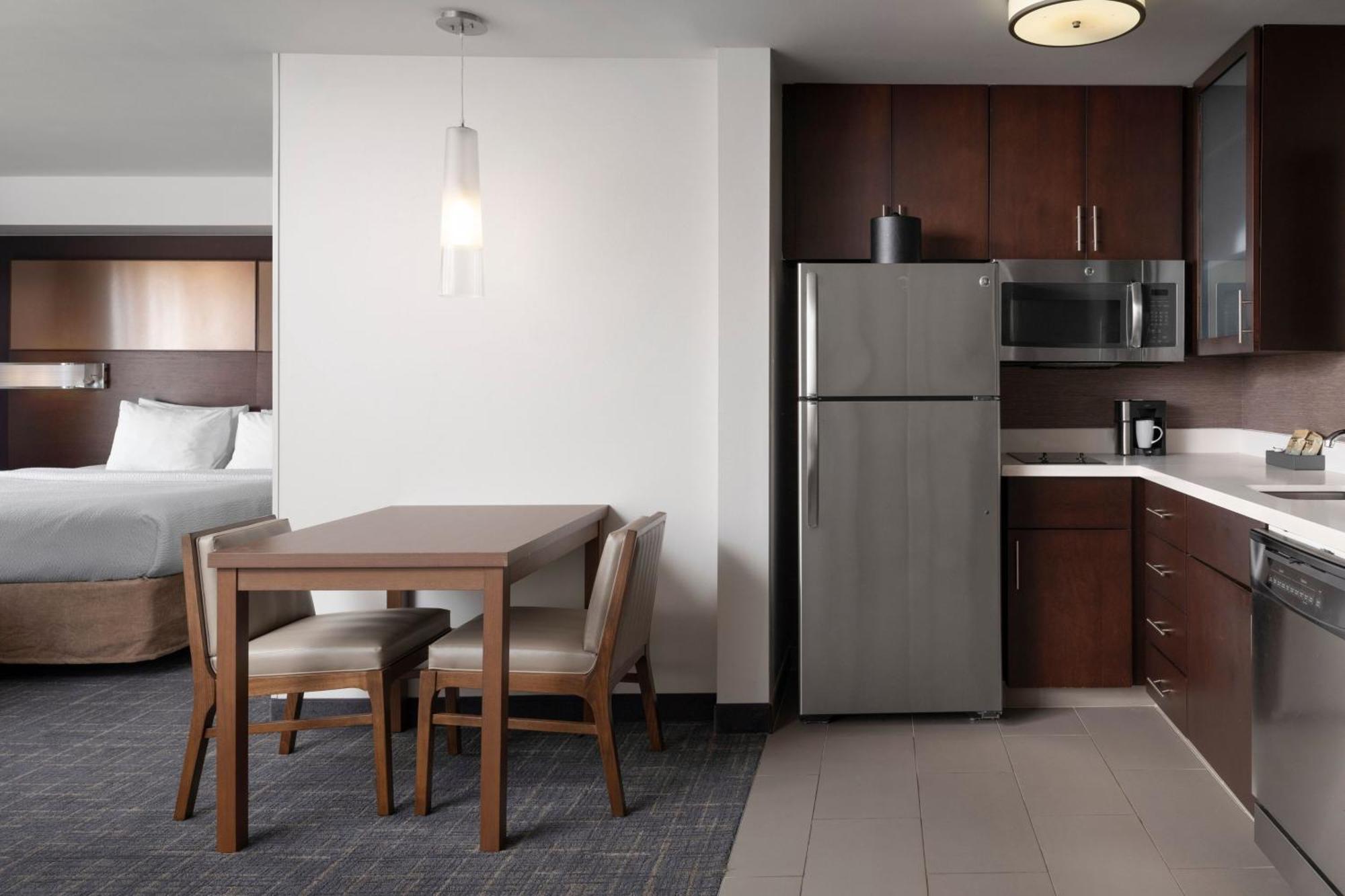 Four Points Residence Inn By Marriott Austin Lake Austin/River Place מראה חיצוני תמונה